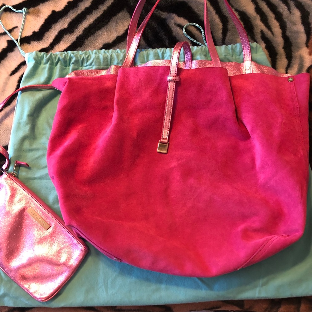 Reversible Tiffany’s bag w/ mini clutch!!! 🎀